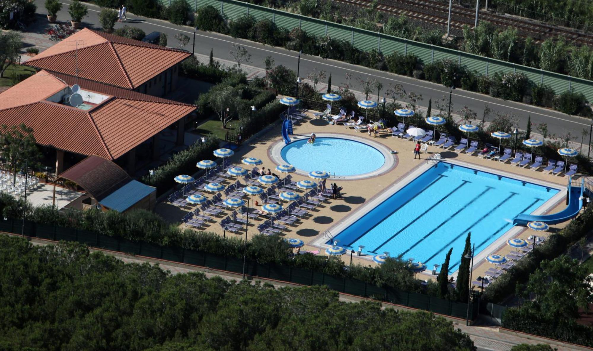 Villaggio Il Girasole Follonica Exterior foto